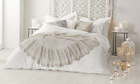 CF 2141 chalk white oak Moro bed main v2 GM