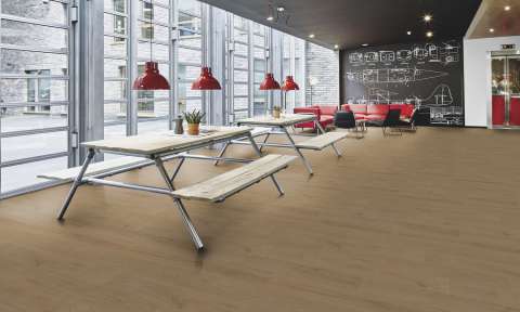 Sarlon Oak Scandinavian