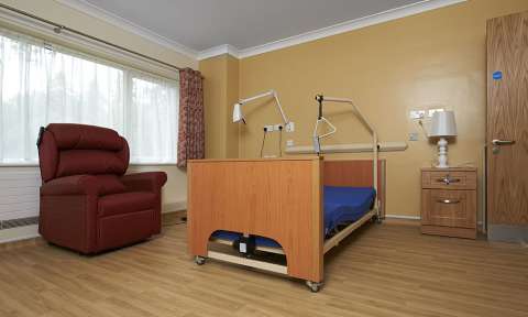 St Josephs Hospice European Oak 3347